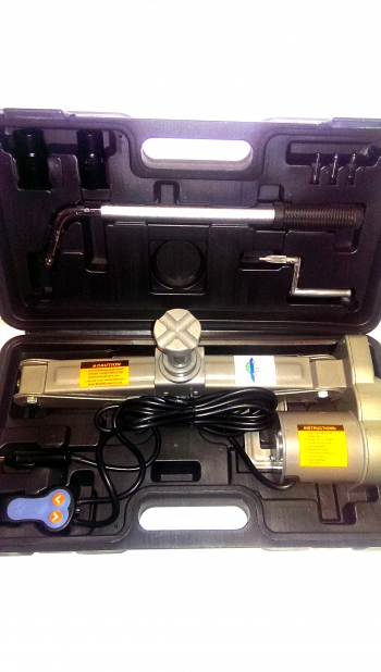 Домкрат с электроприводом 2,0 т., набор, чемоданчик